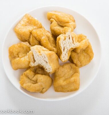 Fried Tofu (豆泡) | omnivorescookbook.com