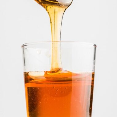 Homemade Golden Syrup (转化糖浆, Inverted Sugar Syrup) - This syrup can be used for making traditional Cantonese mooncakes and other Chinese desserts | omnivorescookbook.com