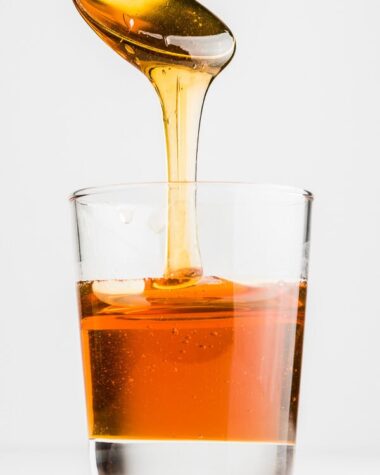 Homemade Golden Syrup (转化糖浆, Inverted Sugar Syrup) - This syrup can be used for making traditional Cantonese mooncakes and other Chinese desserts | omnivorescookbook.com