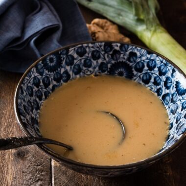 Chinese Chicken Stock From Leftover Bones - This recipe shares the secrets to making the richest Chinese chicken stock at the lowest cost. | omnivorescookbook.com