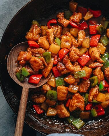 Pineapple chicken with peppers