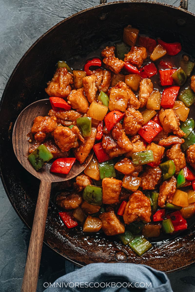 Pineapple chicken with peppers