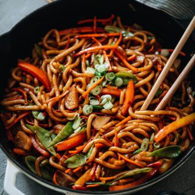 Stir fried vegetable udon