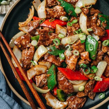 Stir fried chicken liver with onion and pepper stir fry