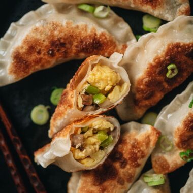 Egg and pepper dumplings showing filling