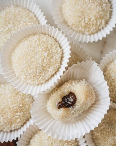 Lo Mai Chi with red bean filling