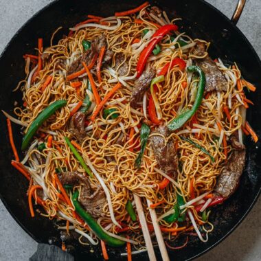 Homemade beef chow mein with peppers and onion