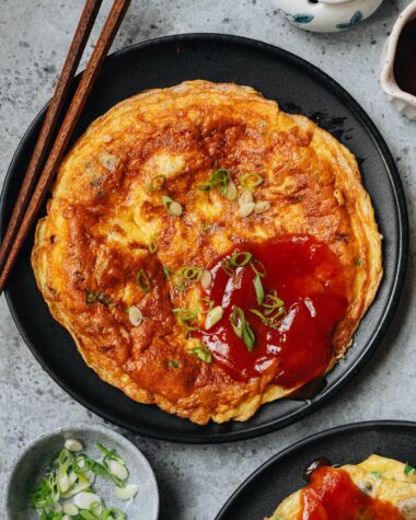 Homemade oyster omelet with sauce