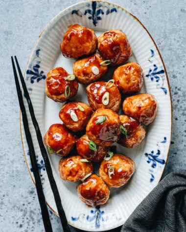 Asian turkey meatballs served in a plate