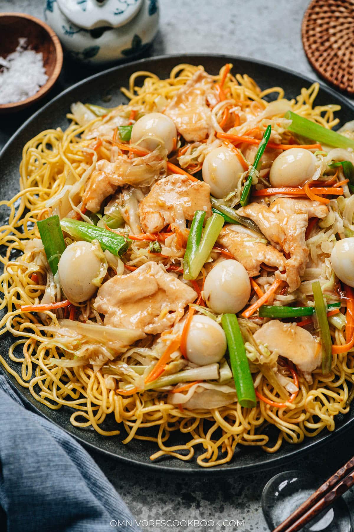 Chicken pan fried noodles